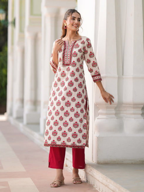 Women Ethnic Motifs Printed Round Neck Thread Work Kurta